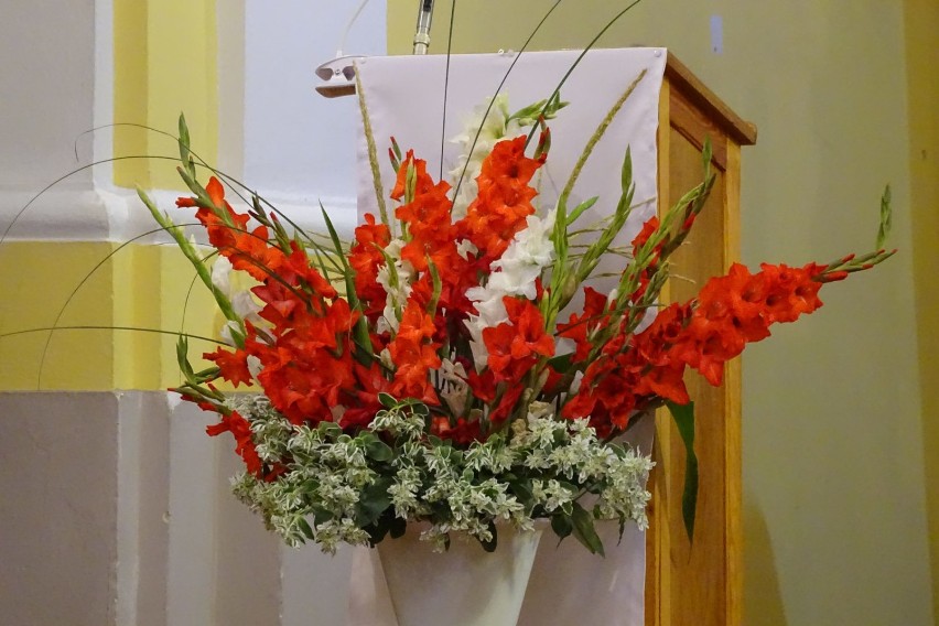 WSCHOWA. Msza św.odpustowa we wschowskiej Farze, uroczystość Wniebowzięcia NMP, poświęcenie ziół i kwiatów [ZDJĘCIA]