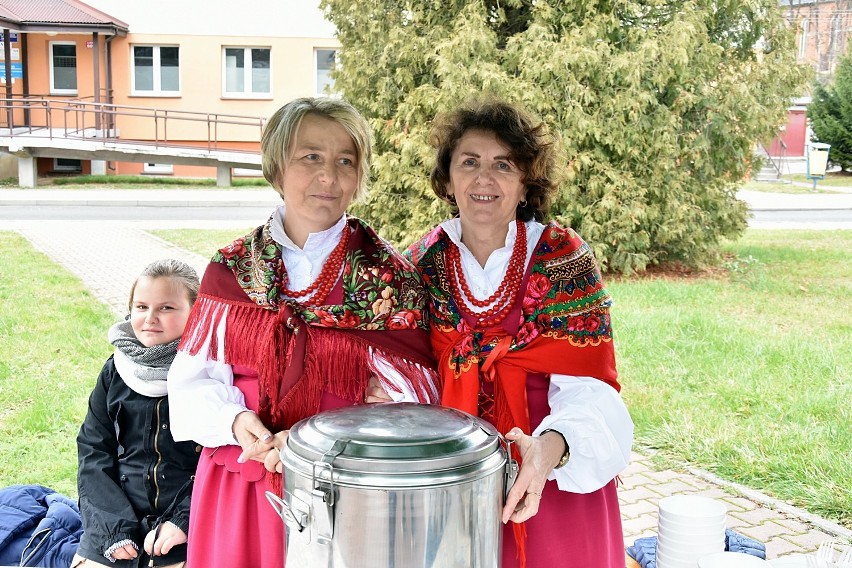 Pierwsza wspólna wigilia na ryneczku w Łużnej 