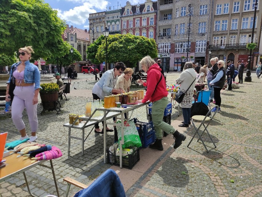 Giełda staroci na Rynku w Wałbrzychu w nowej odsłonie [ZDJĘCIA]