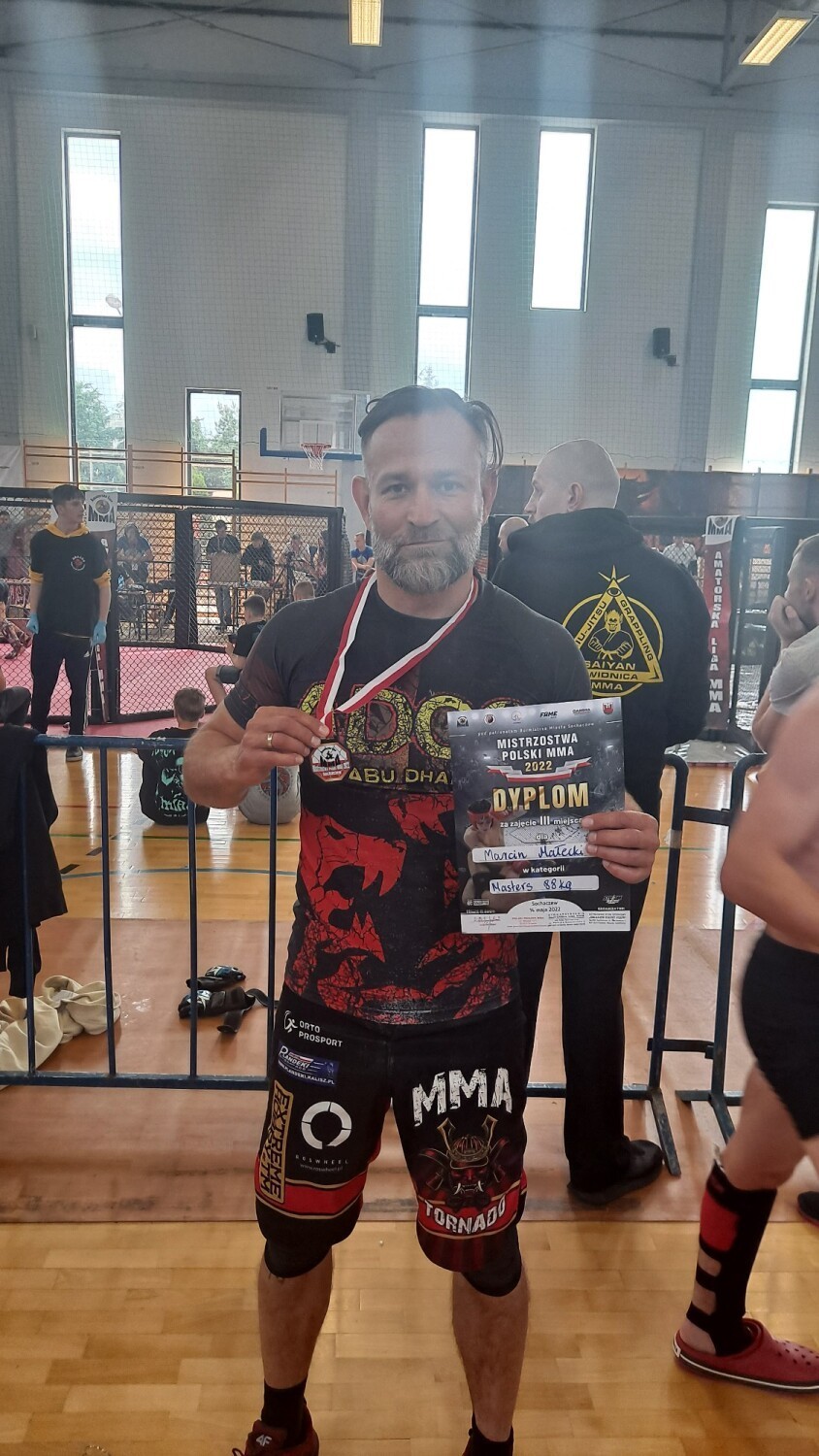 Mistrzostwa Polski MMA 2022. Kaliski radny Marcin Małecki zdobył medal! ZDJĘCIA