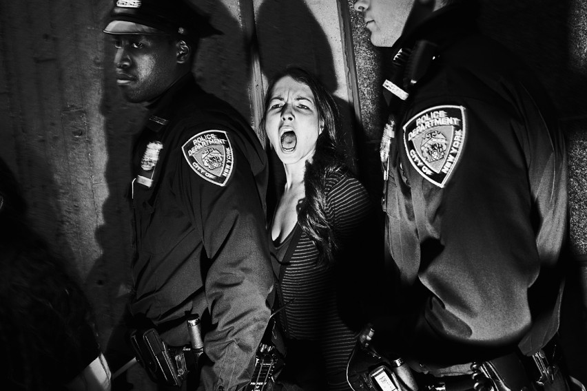 Nowy Jork. Zdjęcie z zamieszek w Harlemie, które towarzyszyły protestom organizowanym w ramach Occupy Wall Street