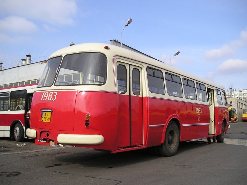 Kalisz: Zabytkowe autobusy będą wozić turystów. ZDJĘCIA