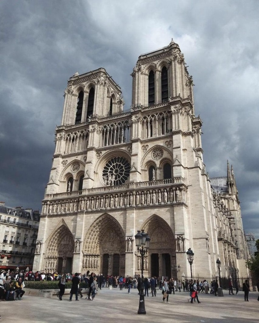 Pożar katedry Notre Dame w Paryżu. Oleśniczanie byli na miejscu! (ZDJĘCIA) 