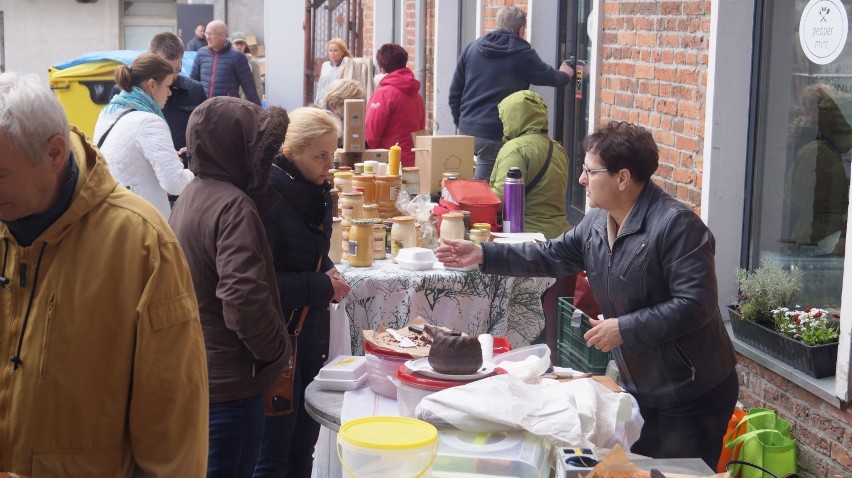 Ostatnie kwietniowe spotkanie bydgoskich frymarkowiczów w Kamienicy 12 [zdjęcia] 