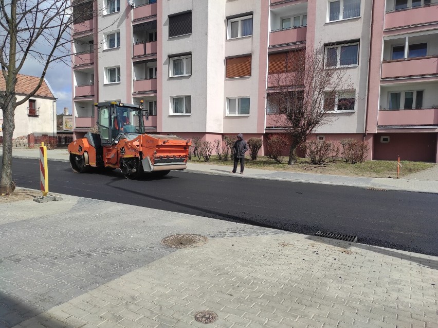 Na Mickiewicza jest już asfalt! Jak wygląda teraz ta ulica?