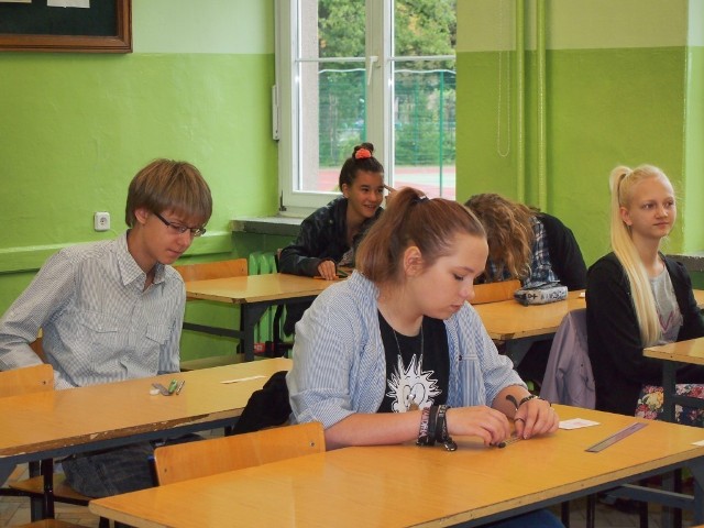 Już wkrótce najzdolniejsi uczniowie szkół gimnazjalnych i ponadgimnazjalnych z powiatu nowodworskiego rozpoczną zajęcia edukacyjne w ramach programu „Zdolni z Pomorza”. 

Kontynuacja tego programu finansowana będzie ze środków Powiatu Nowodworskiego. Zdolna młodzież będzie rozwijać swoje zainteresowania w zakresie przedmiotów ścisłych- matematyka, fizyka i informatyka.

 Chcesz więcej wiadomości z powiatu nowodworskiego? Polub serwis www.nowydworgdanski.naszemiasto.pl na Facebooku! 