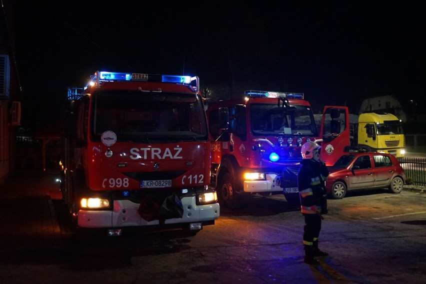 Strażacy z OSP Wilkołaz otrzymali nowy wóz strażacki. To nagroda za frekwencje w wyborach. Zobacz zdjęcia i wideo