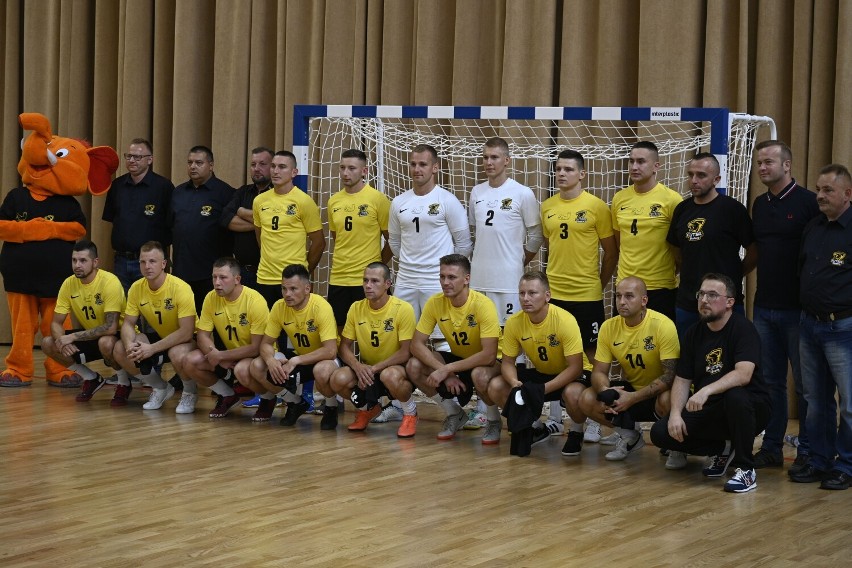 Drużyna Futsal Świecie przegrała w towarzyskim meczu z Legią...