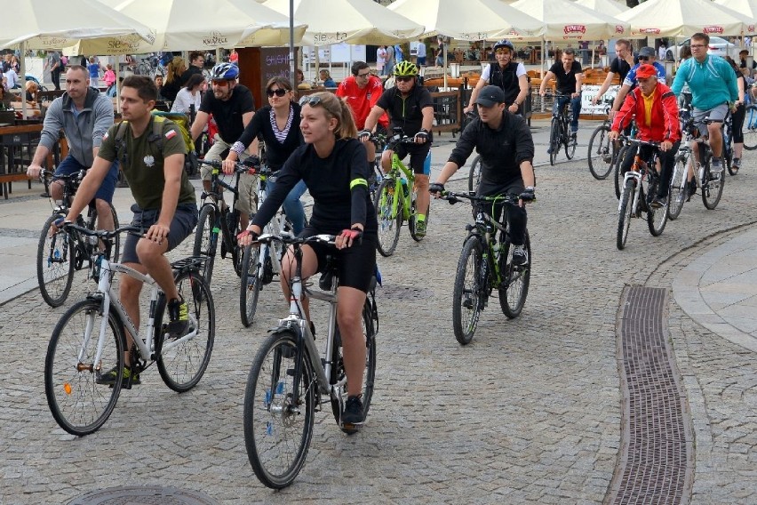 Kieleccy cykliści chcą dobrej infrastruktury rowerowej. Kolejna Masa Krytyczna 