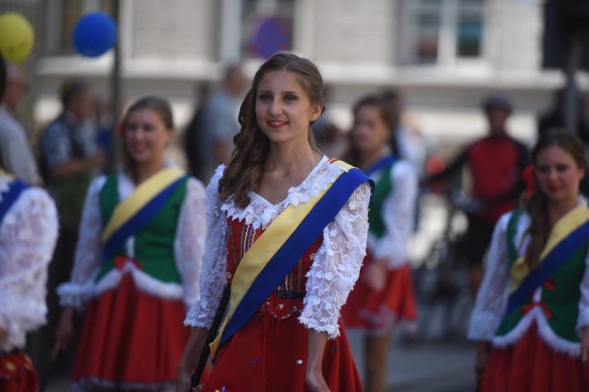 Piękne Ślązaczaki na Marszu Ruchu Autonomii Śląska