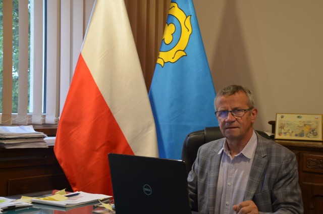 Wójt gminy Ciechocin Andrzej Okruciński zapewnia, że pandemia koronawirusa nie przystopowała gminnych inwestycji