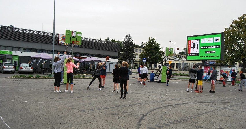 ESBANK Streetballmania Radomsko 2016 zakończona