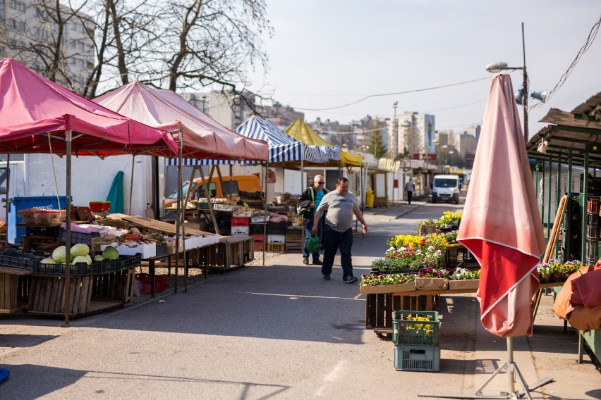 Bazar "Na dołku" w nowym miejscu