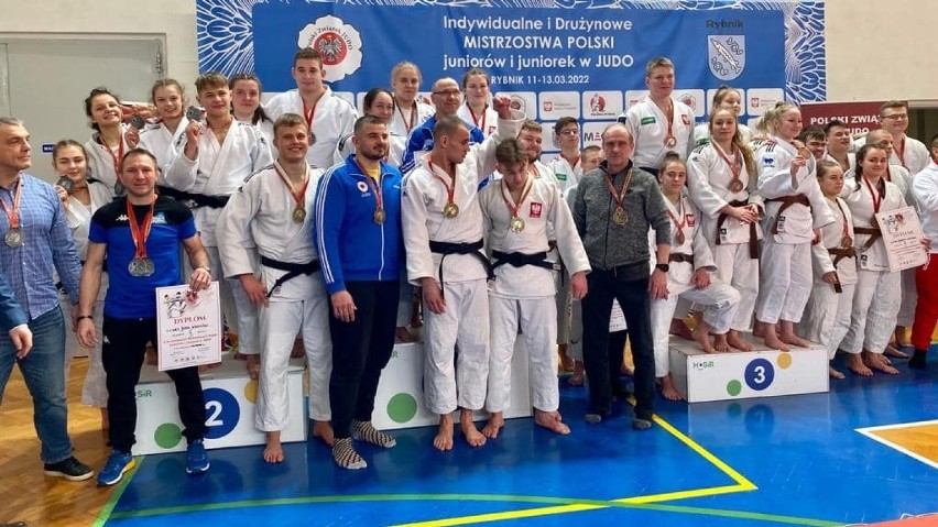 Pięć medali reprezentantów UKS Judo Kraków w mistrzostwach Polski juniorów w Rybniku [ZDJĘCIA]