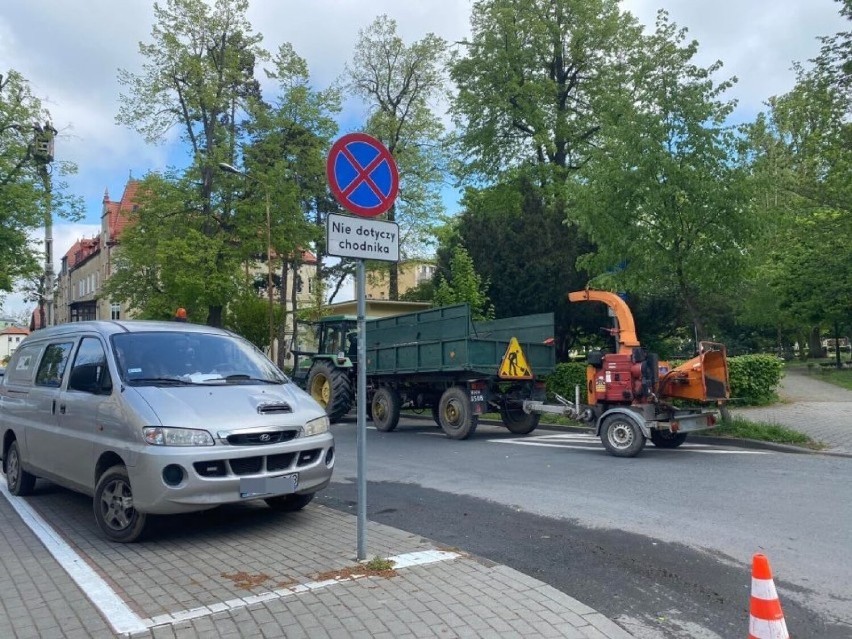 Trwają jesienne porządki w Oleśnicy. W parkach trwa...