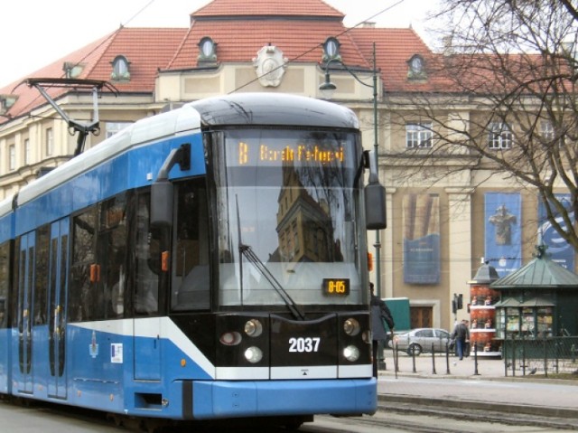 W niedzielę, 11 maja na trasie z Wawelu do kościół OO. Paulinów ...