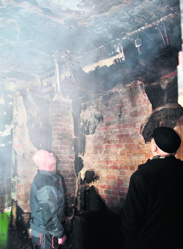We wtorkowy wieczór pożar zniszczył mieszkanie w Nieczajnie