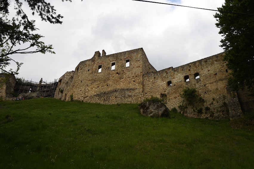 Zamek Kamieniec w Odrzykoniu.Tu wciąż można poczuć klimat fredrowskiej "Zemsty" [ZDJĘCIA]