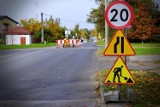 Kolejne drogi i chodniki w Kutnie są remontowane. To inwestycje za niemal 2,2 mln zł