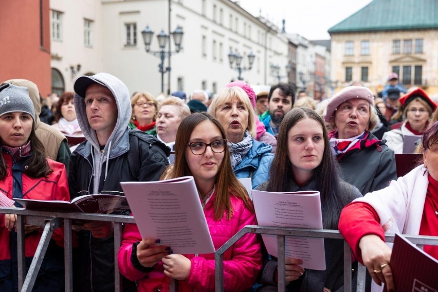 Krakowskie Lekcje Śpiewania każdorazowo gromadzą tłumy...