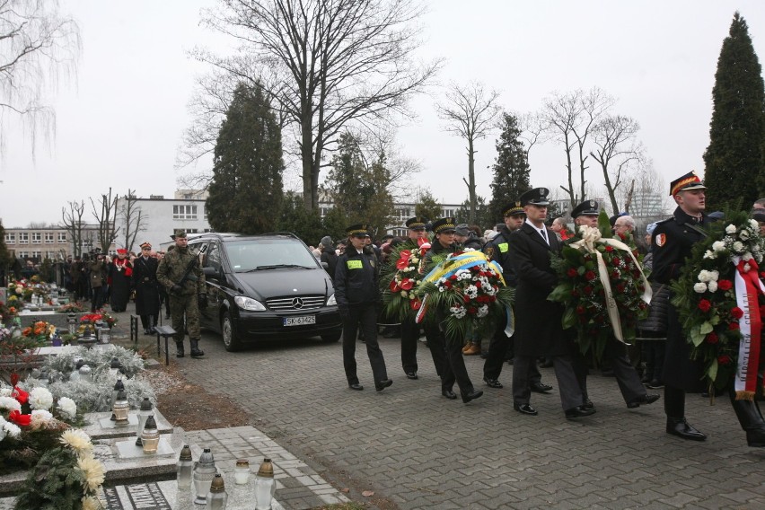 Pogrzeb Kazimierza Kutza w Katowicach. Przyjaciele żegnają Mistrza [ZDJĘCIA, WIDEO]