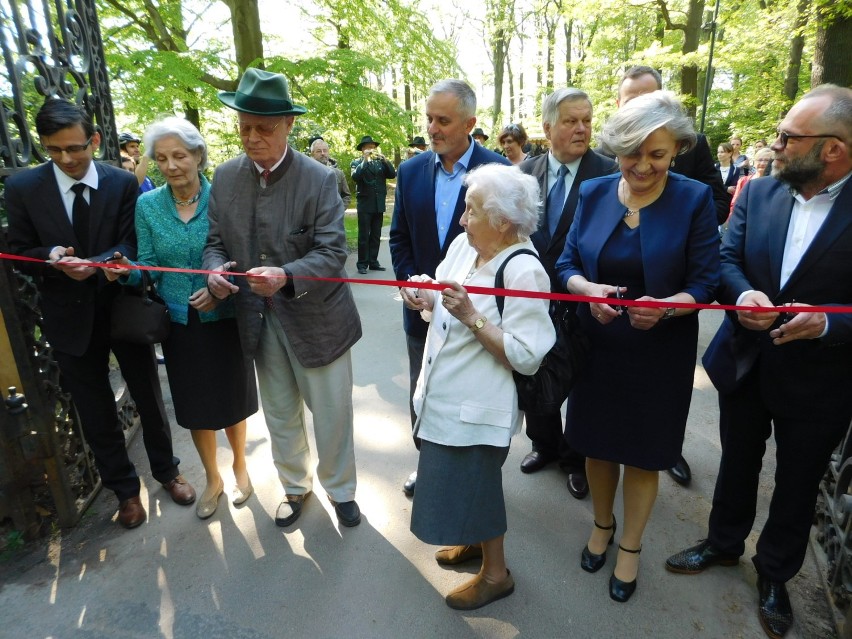 W Wałbrzychu uroczyście otwarto nową ulicę -  Aleję Rodziny Hochbergów