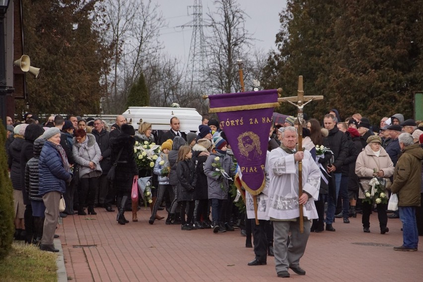 W smutku i zadumie turkowianie pożegnali Adasia