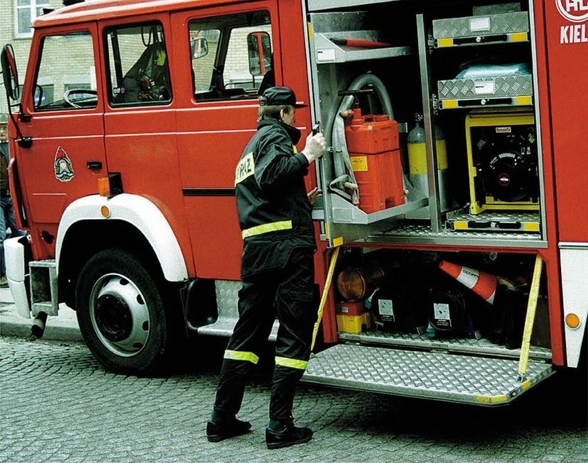 W Kosakowie można kupić wóz strażaków. We Władysławowie możesz kupić autobus szkolny