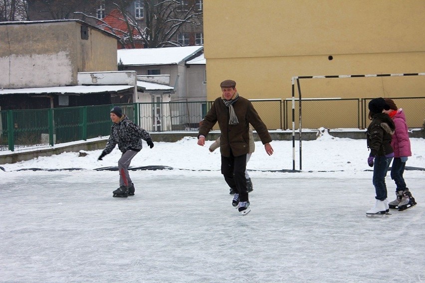 Lodowisko &quot;Sopelek&quot; zaprasza [ZDJĘCIA]