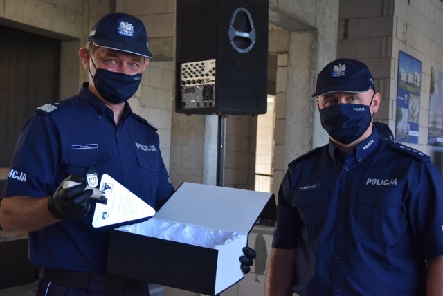 Wmurowanie aktu erekcyjnego pod nową siedzibę Komendy Powiatowej Policji w Pile