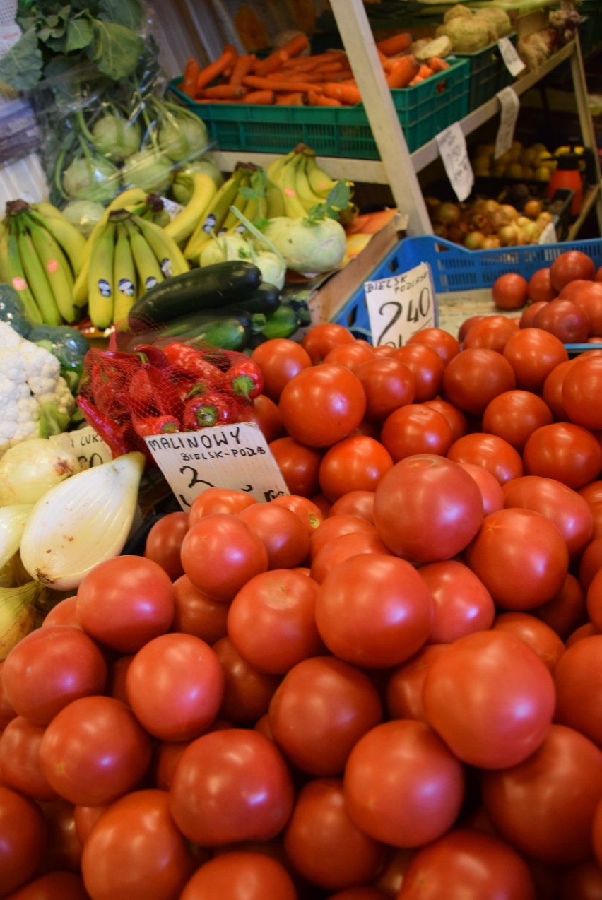 Ceny warzyw i owoców na giełdzie w Białymstoku. Ile kosztują warzywa i owoce?  [zdjęcia CENY 13.08.2018]