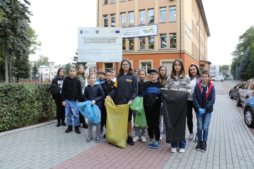 Akcja Sprzątania Świata w Jarosławiu. Zebrano ponad tonę odpadów! [ZDJĘCIA] 