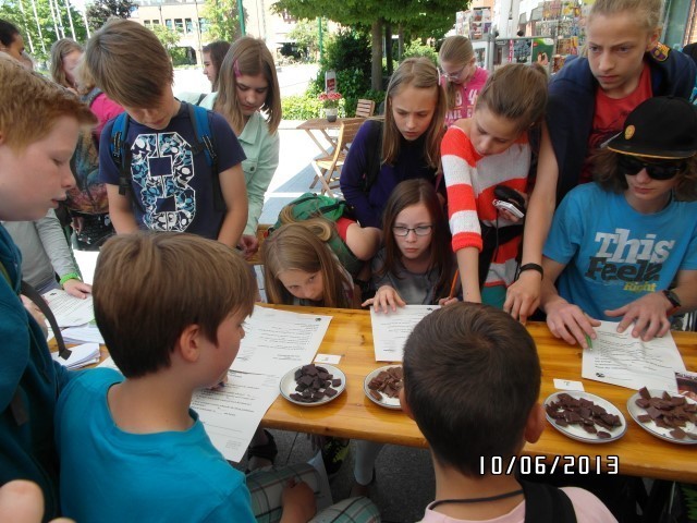 Słona czekolada i 8-metrowej długości gazetka szkolna u Kopernika w Norderstedt
