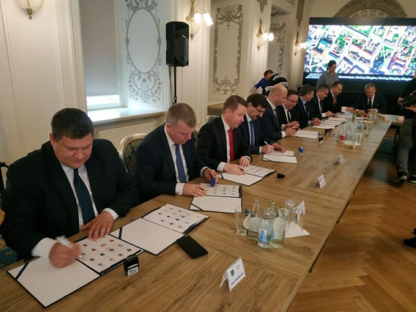 Samorządowcy podpisali w Legnicy deklarację o współpracy 
