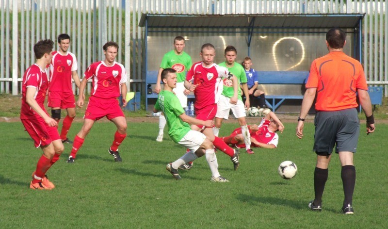 W Unii Oświęcim po wygranej u siebie nad Skawą Wadowice 3:0 odżyły nadziej na awans do IV ligi