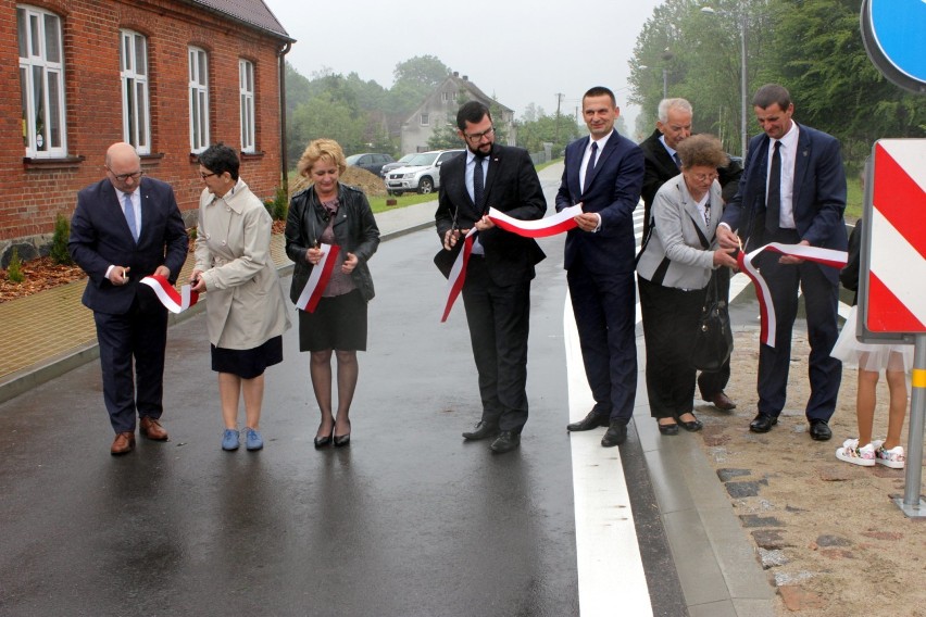 Droga gminna na odcinku Staniewice - Wilkowice oficjalnie otwarta [ZDJĘCIA]