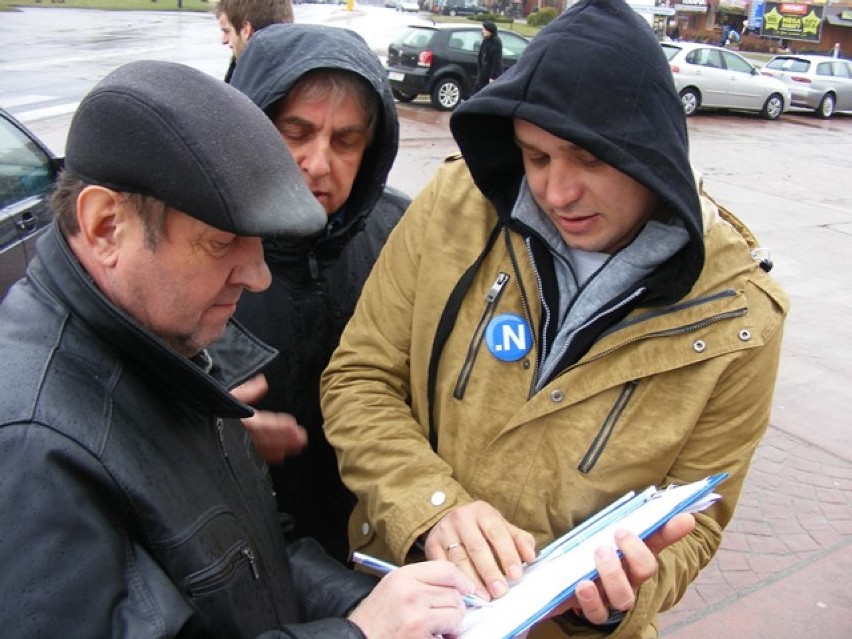 .Nowoczesna z Radomska zbiera podpisy pod wnioskiem o referendum oświatowe