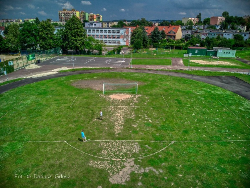 Wałbrzych: Ogłoszono rozpoczęcie remontu stadionu na Piaskowej Górze i cisza na budowie.