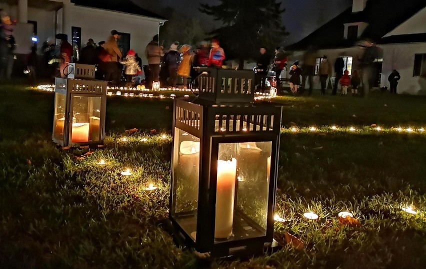 Dworek Białoprądnicki
ul. Papiernicza 2

Projekcje o godz....