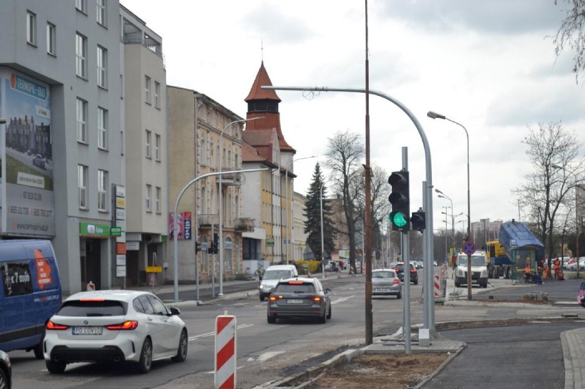 Ulica Bydgoska - Piła. Widać efekty przebudowy - ta ulica zmienia się zdecydowanie na lepsze! [ZDJĘCIA]