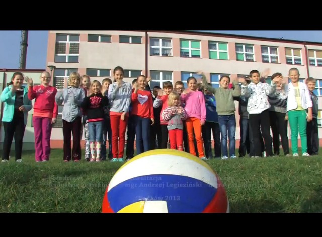 Film uczniów gimnazjum w Będkowie biorący udział w konkursie "Nakręć się na wybory"