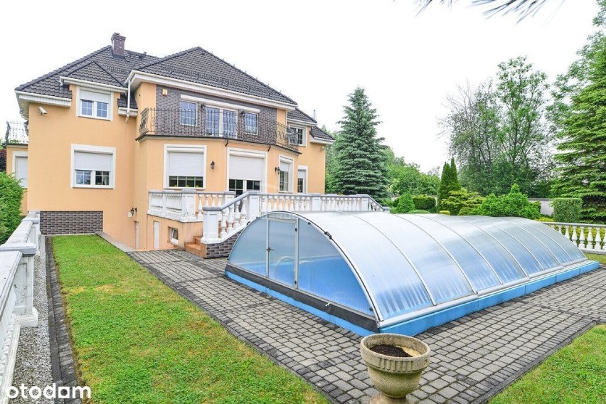 Tak wygląda NAJDROŻSZY dom na sprzedaż w Bielsku-Białej! Oto willa w stylu toskańskim - zobacz ZDJĘCIA