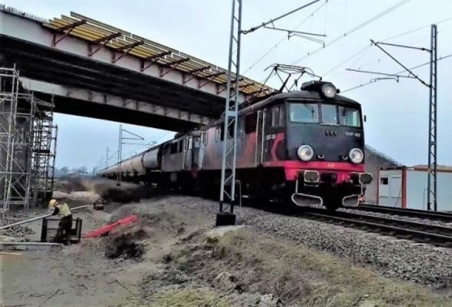 Trwa budowa łącznika obwodnicy Inowrocławia, prowadzona przez firmę Kobylarnia. Robotom sprzyjają dobre warunki atmosferyczne.