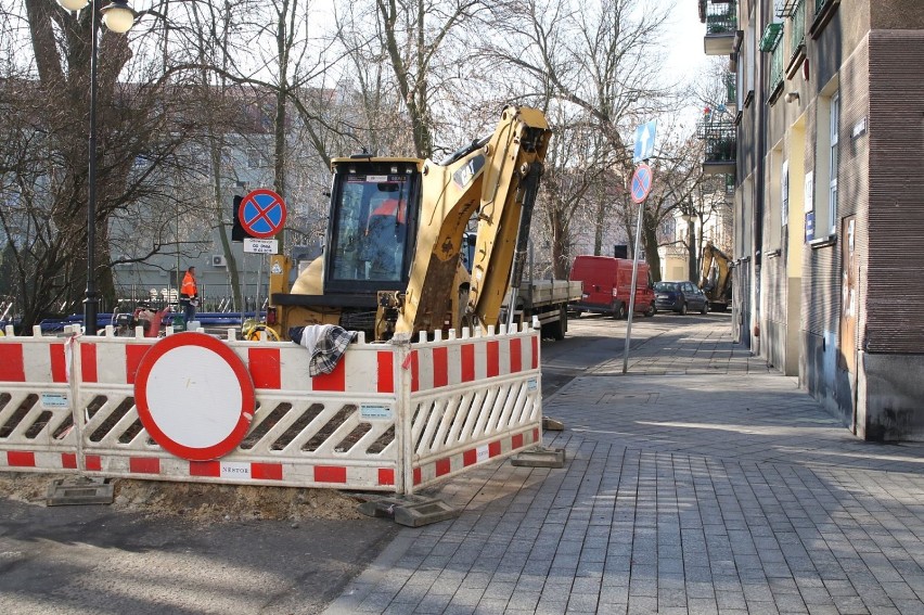 Wymiana sieci wodociągowej na ulicy Kazimierzowskiej w Kaliszu FOTO