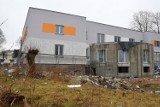 W Kazimierzy Wielkiej pełną parą idą prace przy budowie Centrum Aktywności Obywatelskiej. Ma być gotowe w czerwcu 2022 roku [ZDJECIA]