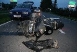 Wypadek w Pławie. Motocykl uderzył w samochód [ZDJĘCIE]