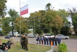 Biało-czerwona powiewa w Dąbrowie Białostockiej. Flaga państwowa już na maszcie 