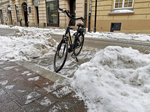 Zima w Krakowie. Zdjęcia z weekendu 13-14 lutego