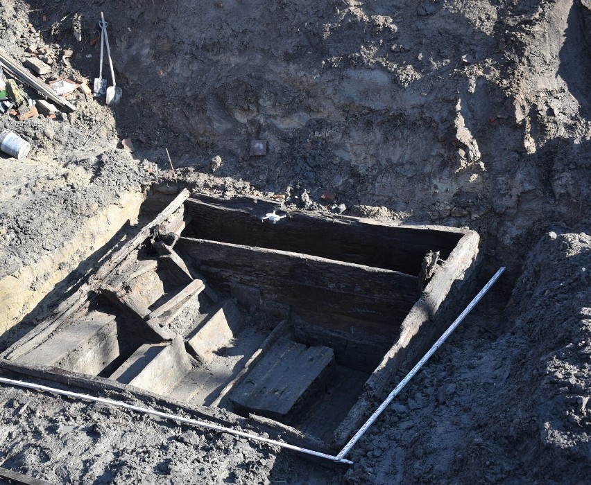 Podczas wykopalisk na bulwarach w Oświęcimiu archeolodzy...