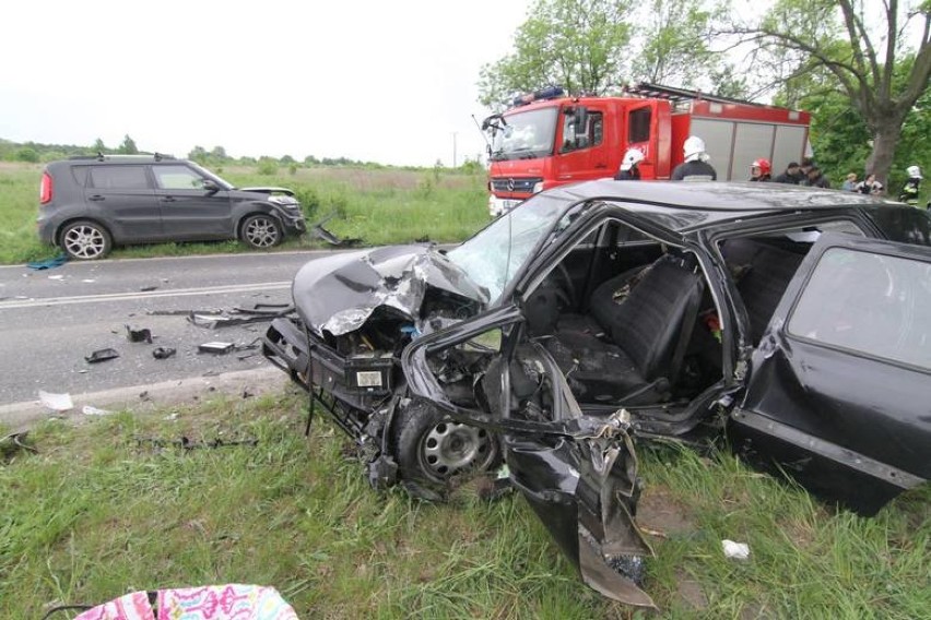 Wypadek pod Wrocławiem. Cztery osoby zostały ranne [zdjęcia]